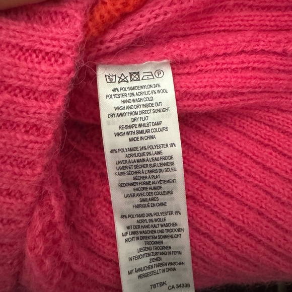 Knit sweater - Picture 9 of 9